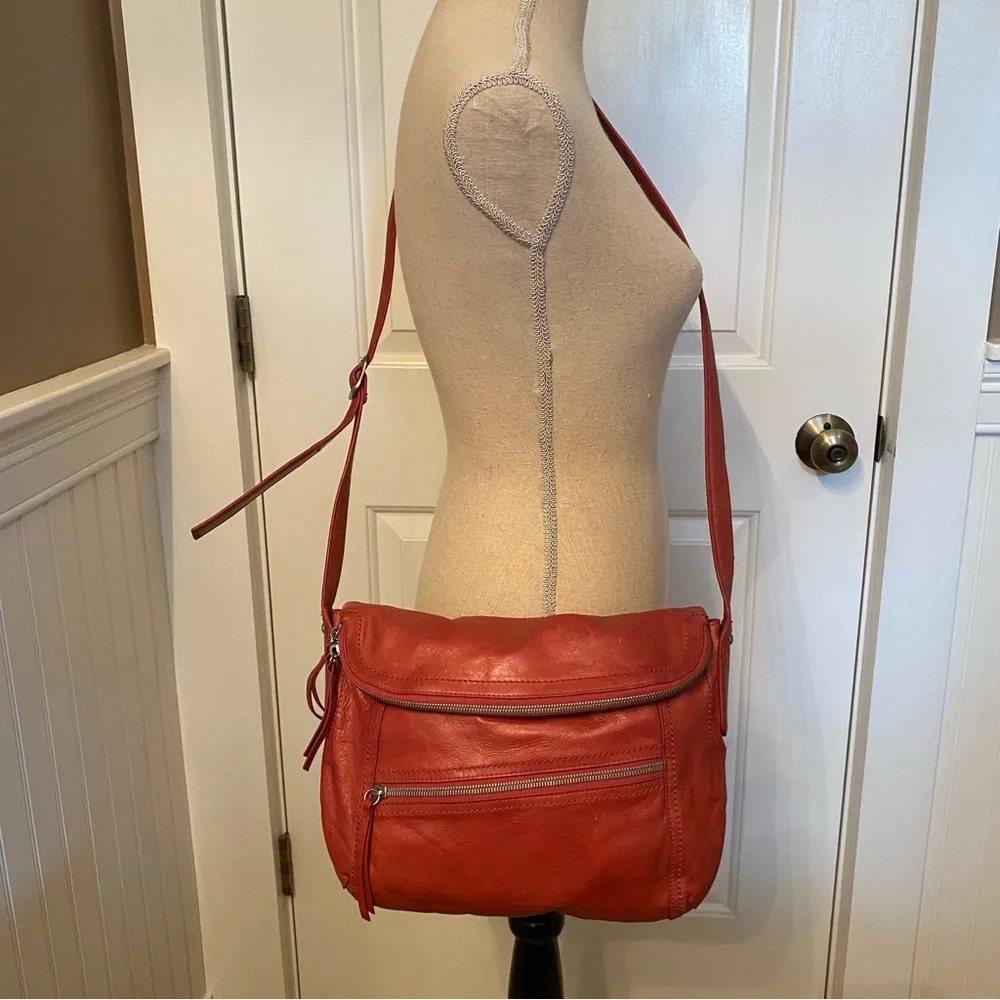 HOBO INTERNATIONAL SHOULDER CROSSBODY BAG RED LEATHER FLAP SILVER HARDWARE